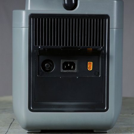 Портативная электростанция FUBAG AS 2400i (аккумулятор LiFePO4) в Южно-Сахалинске фото