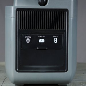 Портативная электростанция FUBAG AS 2400i (аккумулятор LiFePO4) в Южно-Сахалинске фото